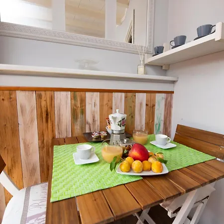 201b - In Villa, Relax Nel Di Lavagna, Giardino E Piscina Condivisa Appartamento *