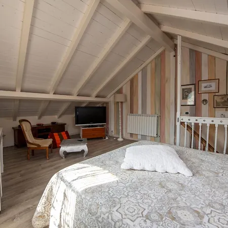 201b - In Villa, Relax Nel Di Lavagna, Giardino E Piscina Condivisa Apartamento *